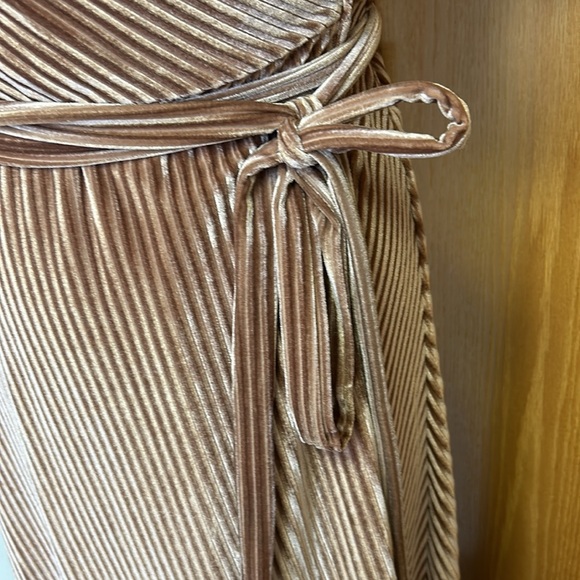 BALTIC BORN Women’s Andi Ribbed Velvet Wrap Dress Maxi Champagne Wedding XXL - Picture 13 of 17